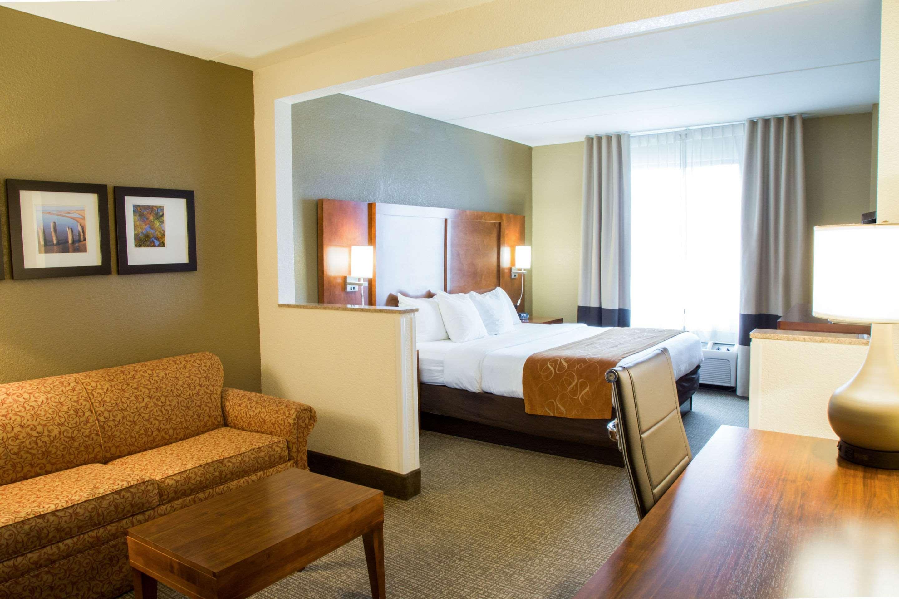 Comfort Suites Grand Rapids South Kentwood Exterior foto