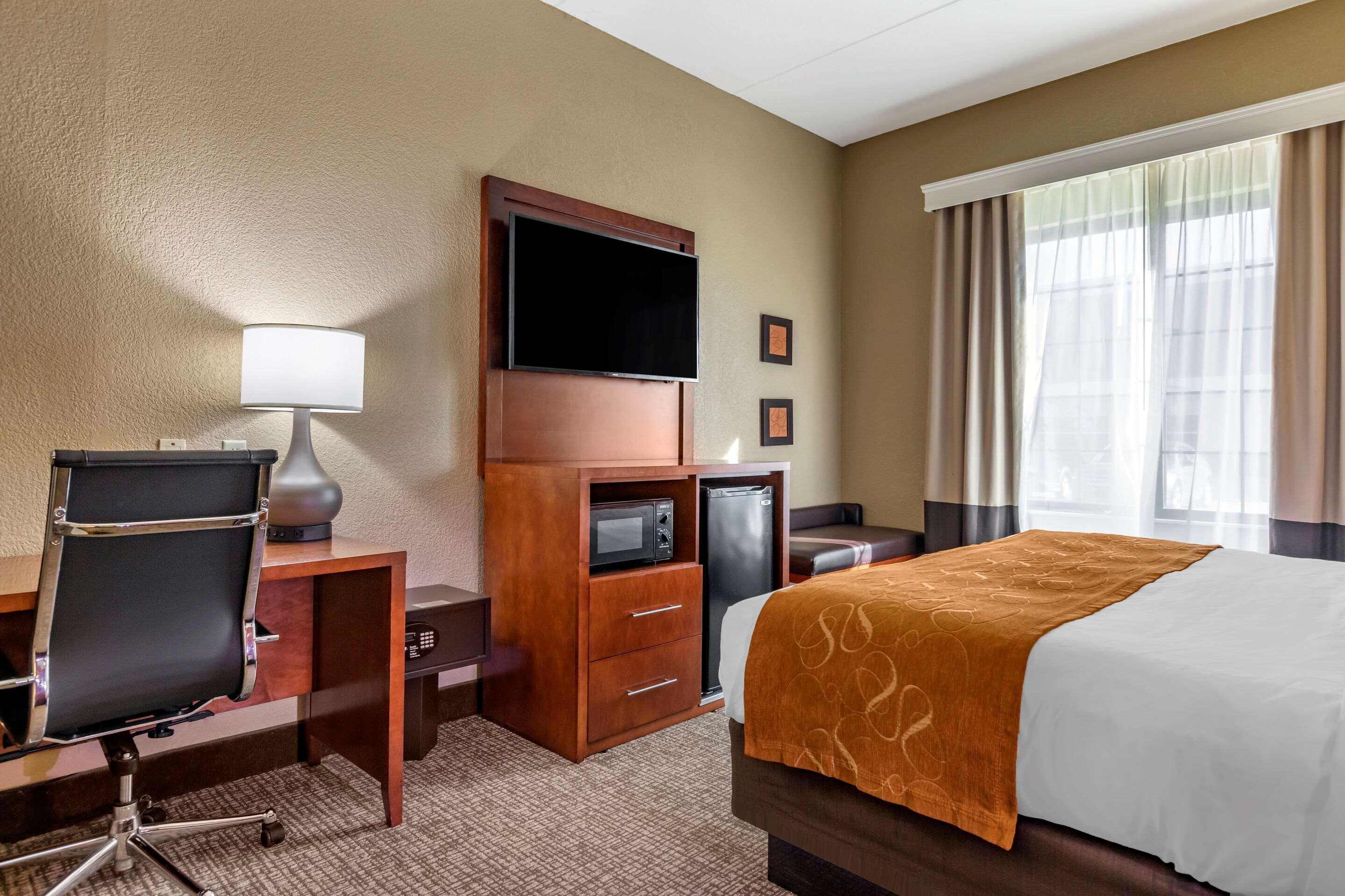 Comfort Suites Grand Rapids South Kentwood Exterior foto