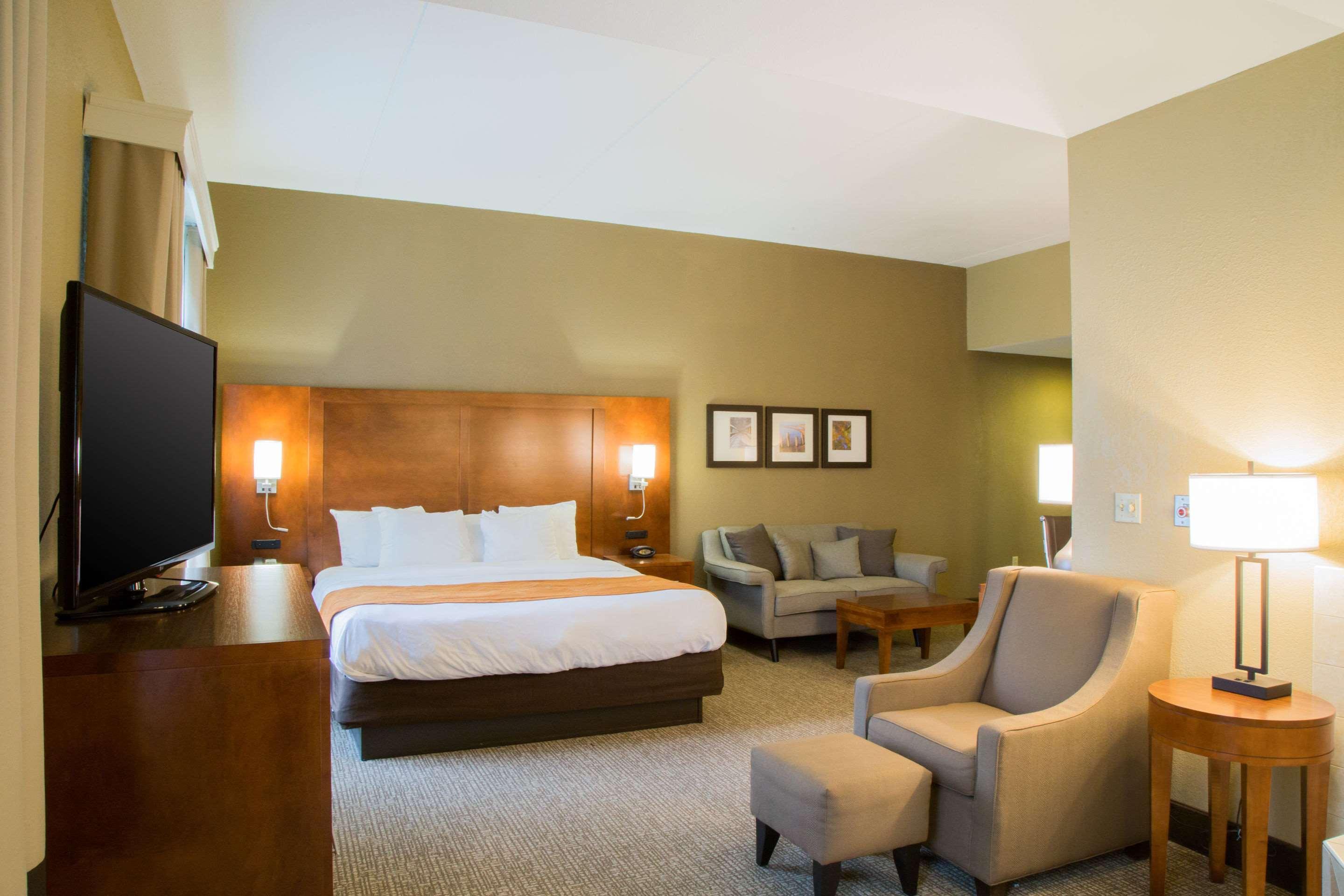 Comfort Suites Grand Rapids South Kentwood Exterior foto