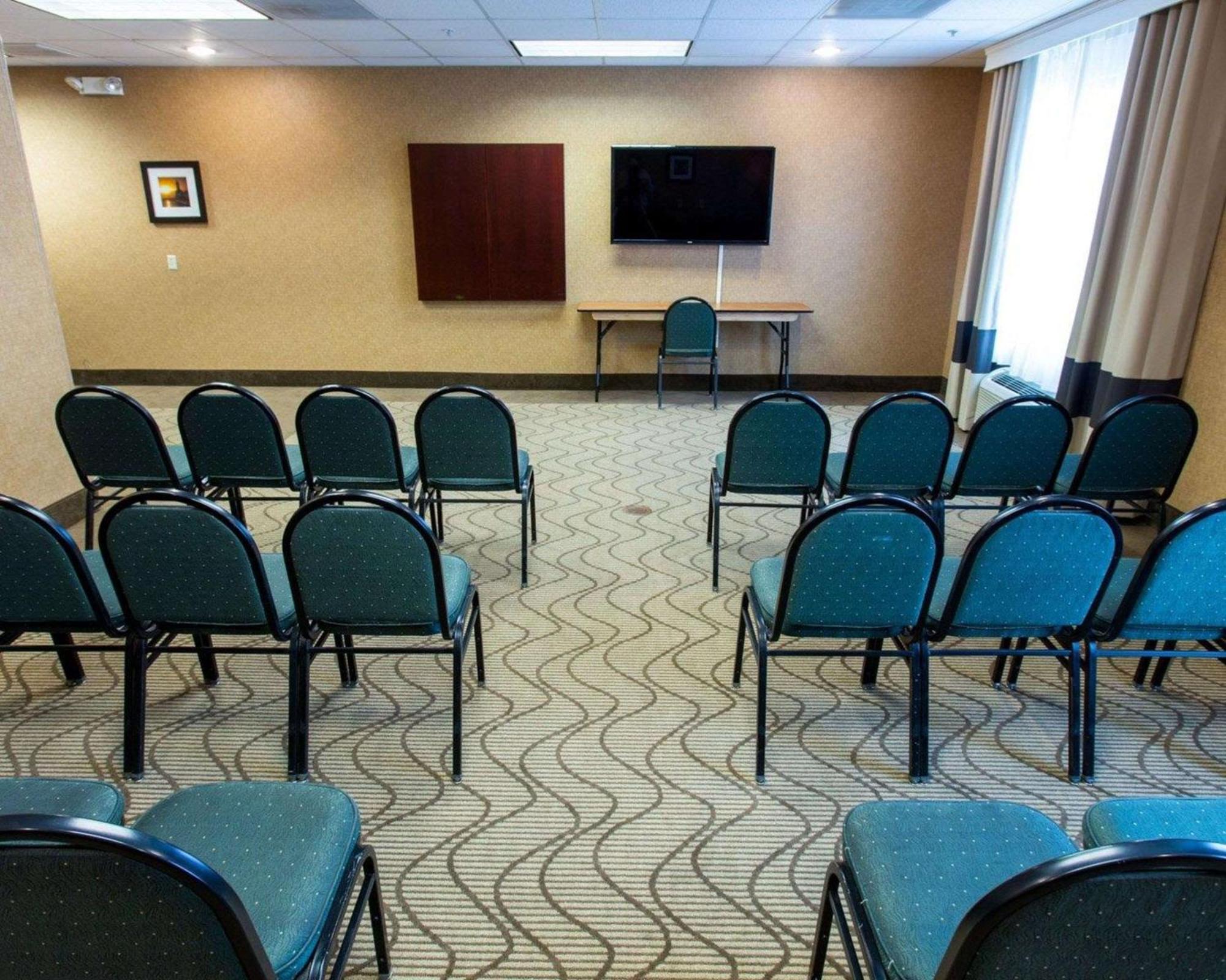 Comfort Suites Grand Rapids South Kentwood Exterior foto
